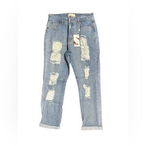 Chelsea & Violet Blue Boyfriend Jeans with Distressed Details size 27